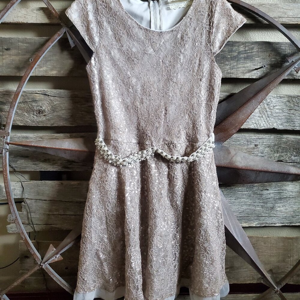 Girl's Dress